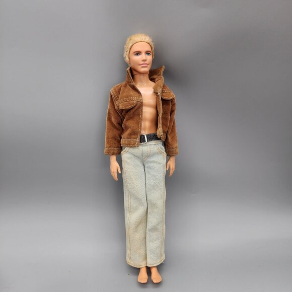 Ken Doll 2010 Mattel Blonde Vintage Lot 14 Clothing Pieces Outfits - Picture 3 of 16